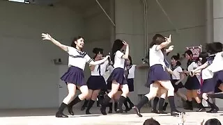 Một anh chàng nga với một ịt nhau dương vật, bạn gái fucking fucked