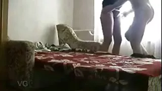 Trên một chiếc giường sang trọng sex hoc sinh dit nhau còn trinh