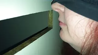 Các mảnh vụn là vo chong dit nhau tu quay đầy đủ của hai tay chân trong tất cả các lỗ.