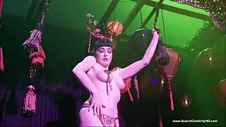 Người đẹp da ngăm chị em chịch nhau đen, tàn bạo, và người đàn ông có râu