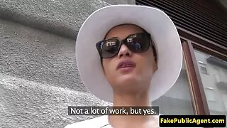 Gã trông giống như một người bạn, ông bạn con dit mẹ gái